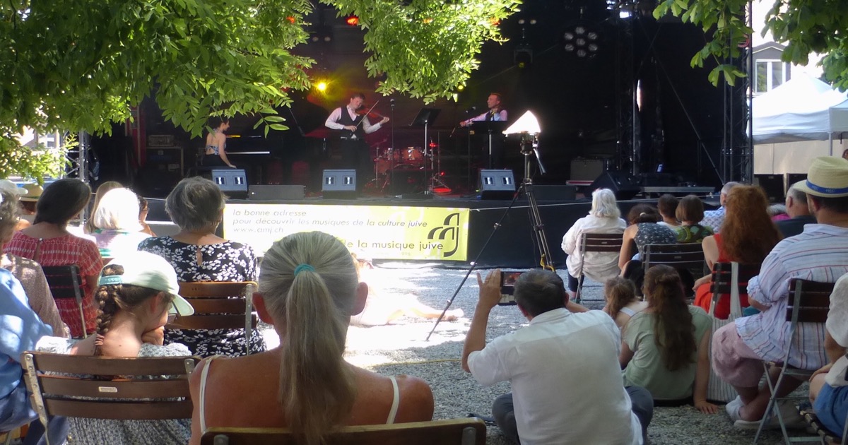 Fête de la Musique au restaurant : transformer votre terrasse en scène le 21 juin 2026