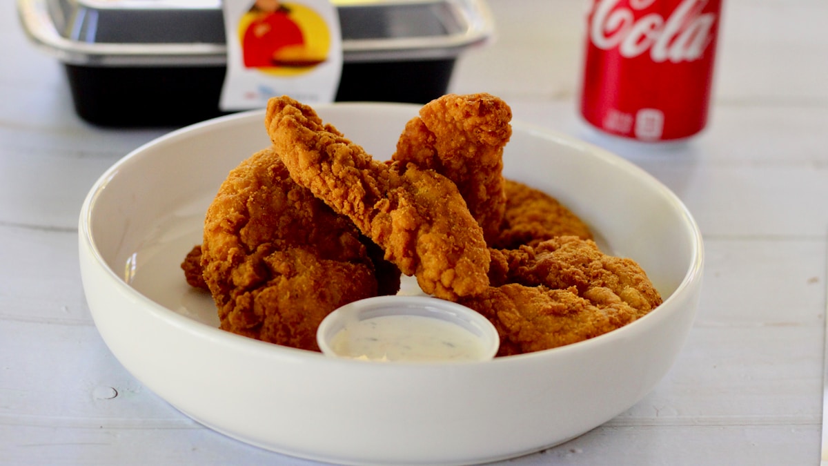 Tendances food virales : smash burger, crousty, cheese pull et comment en profiter dans votre restaurant